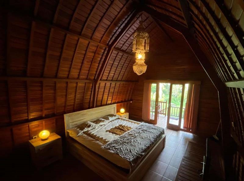 یک اقامتگاه کلبه چوبی
